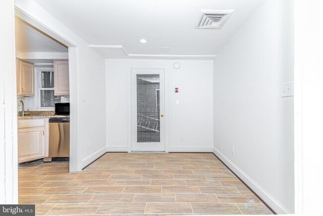 Foto del edificio - 1755 18th St NW