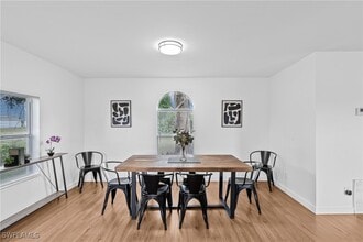 Building Photo - 3303 6th St SW