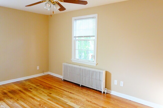 Foto del edificio - 8007 Garland Ave