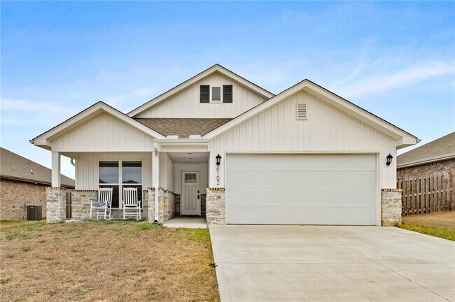 Foto del edificio - 6102 NW Hoover St