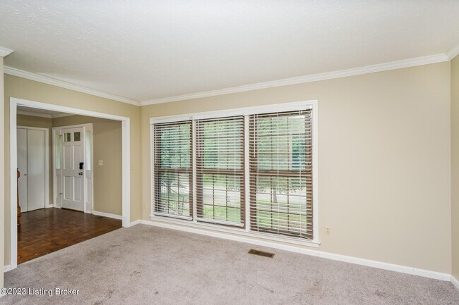 Building Photo - 8105 Thornwood Rd