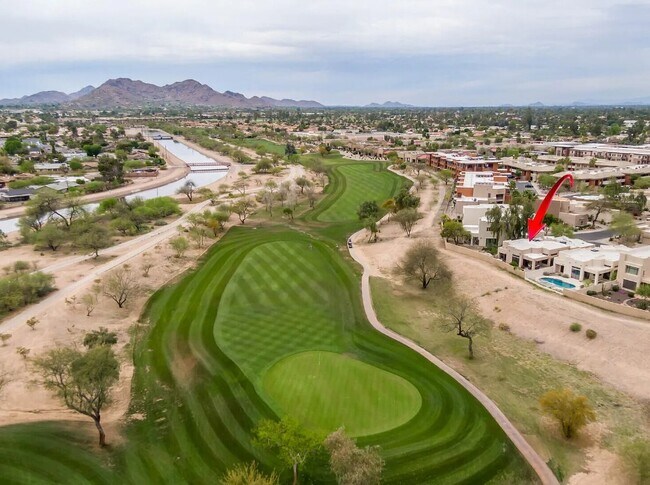Foto del edificio - 8331 E Cactus Wren Rd
