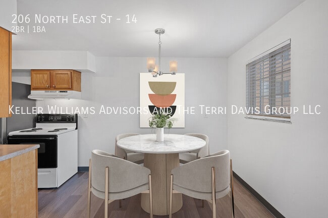 Foto del edificio - 206 N East St