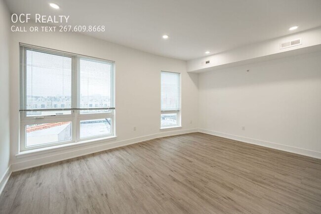 Building Photo - 1325 N Lee St