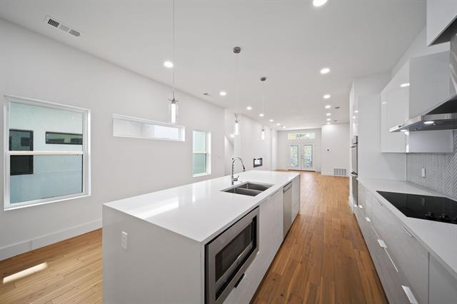 Foto del edificio - 2509 Crossman Ave