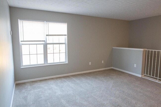 Building Photo - 5516 Cedar Springs