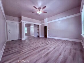 Building Photo - 406 Linden Ave