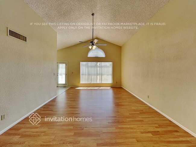 Foto del edificio - 19001 N 6th St