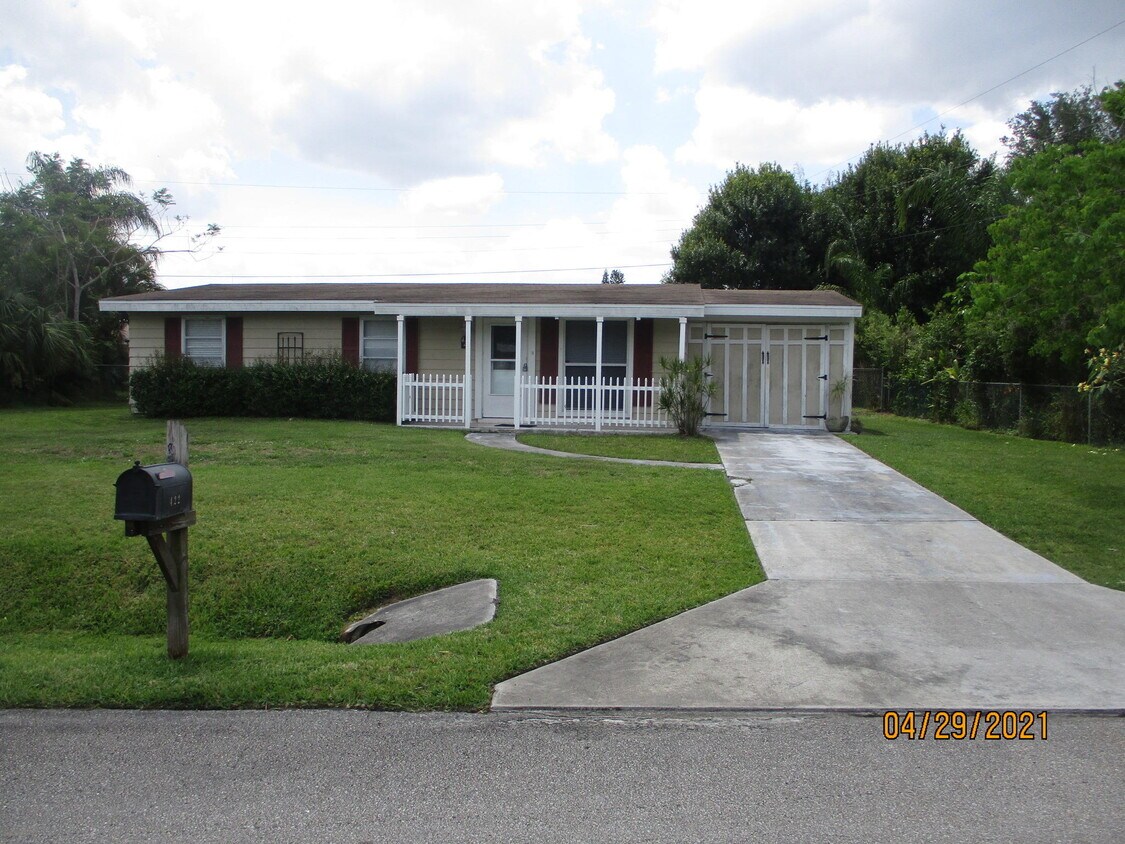 Foto principal - 422 Coconut Ave E