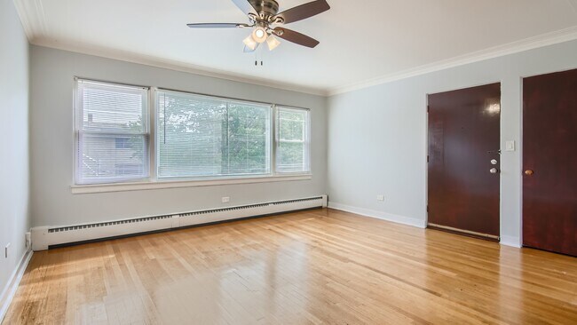 Foto del edificio - 5544 N Campbell Ave