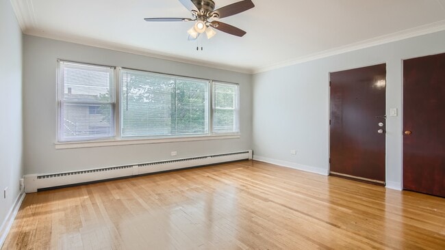 Building Photo - 5544 N Campbell Ave