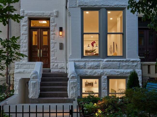 Building Front - 1739 17TH ST NW