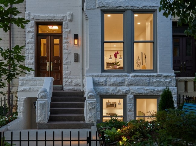 Building Front - 1739 17TH ST NW