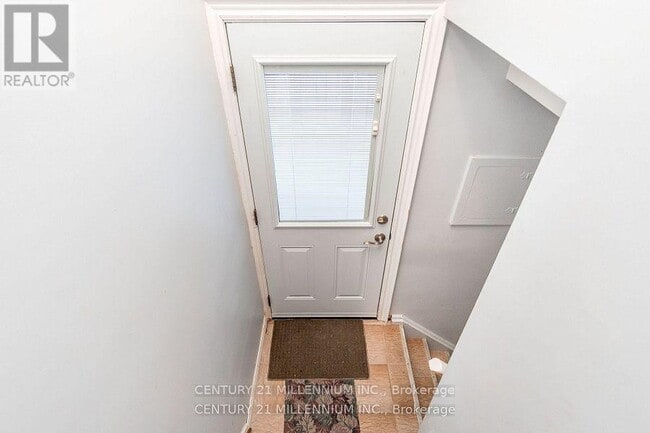 Building Photo - 18 Margrath Pl