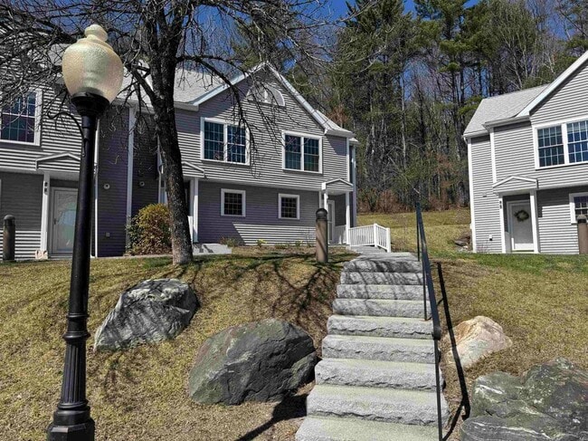 Building Photo - 158 Riverside Townhouses Rd