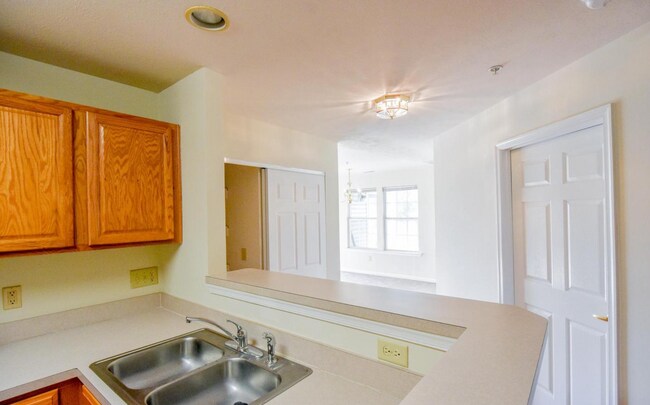 Building Photo - 45521 Westmeath Way