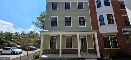 Building Photo - 418 Chapel Alley