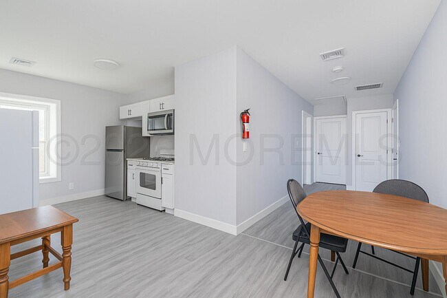 Foto del edificio - 1235 Washington Ave