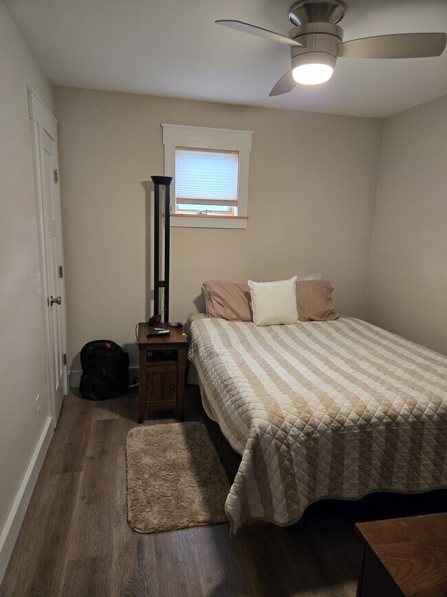 Foto del edificio - 165 Spruce Ln