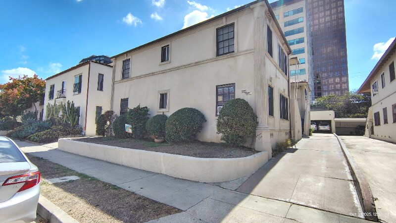 Primary Photo - 6504 Orange St