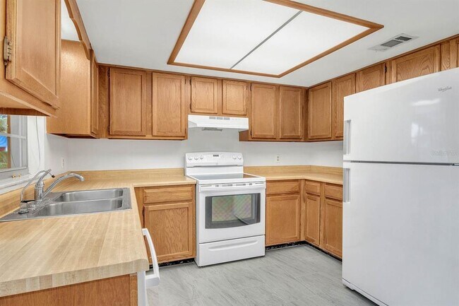 Building Photo - 6449 Eve St