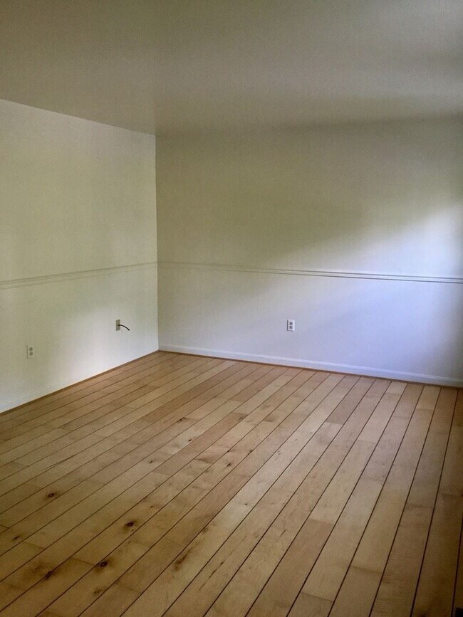 Building Photo - 3 br, 1.5 bath House - 140 OLD HERSHEY ROAD