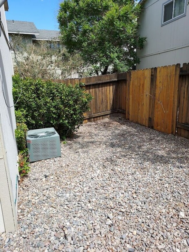 Foto del edificio - Townhouse for Rent in Dayton, NV