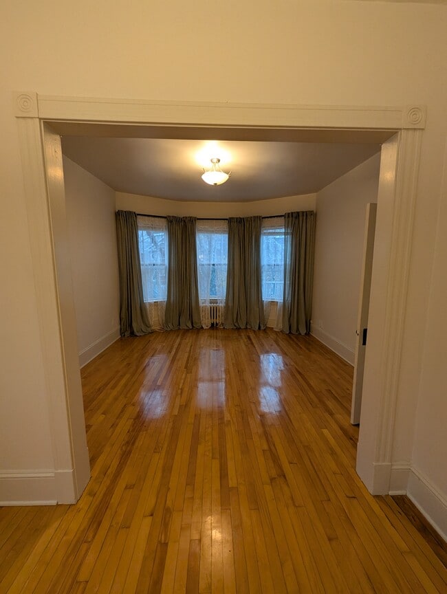 Photo du bâtiment - 6316 Pepperell St