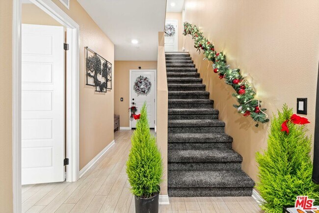 Foto del edificio - 720 Grace Ave