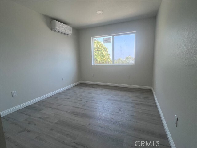 Foto del edificio - 16215 Salazar Dr