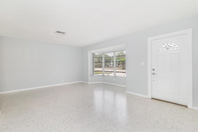 Photo - 250 Arlington Rd House