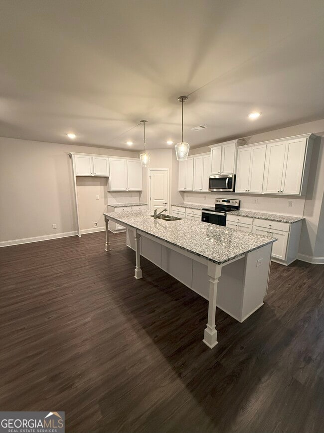Building Photo - 2576 Mls Cmn Dr