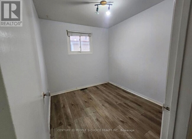 Building Photo - 17 Seaborn Rd