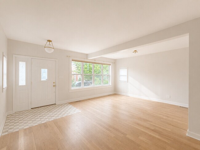 Foto del edificio - 3914 N Mozart St