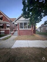 Building Photo - 7615 S Vernon Ave