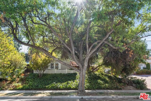 Building Photo - 5824 Laramie Ave