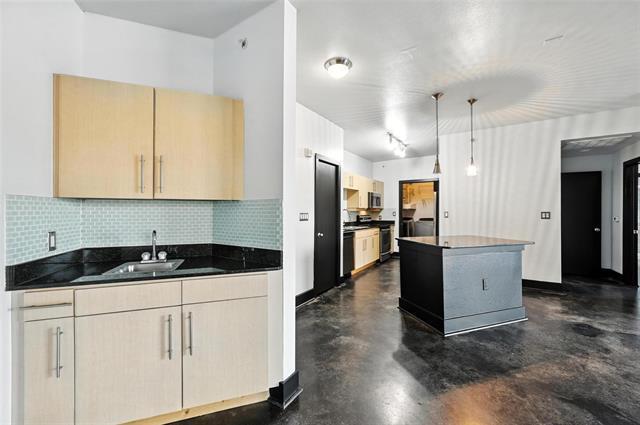 Foto del edificio - 4414 Cedar Springs Rd