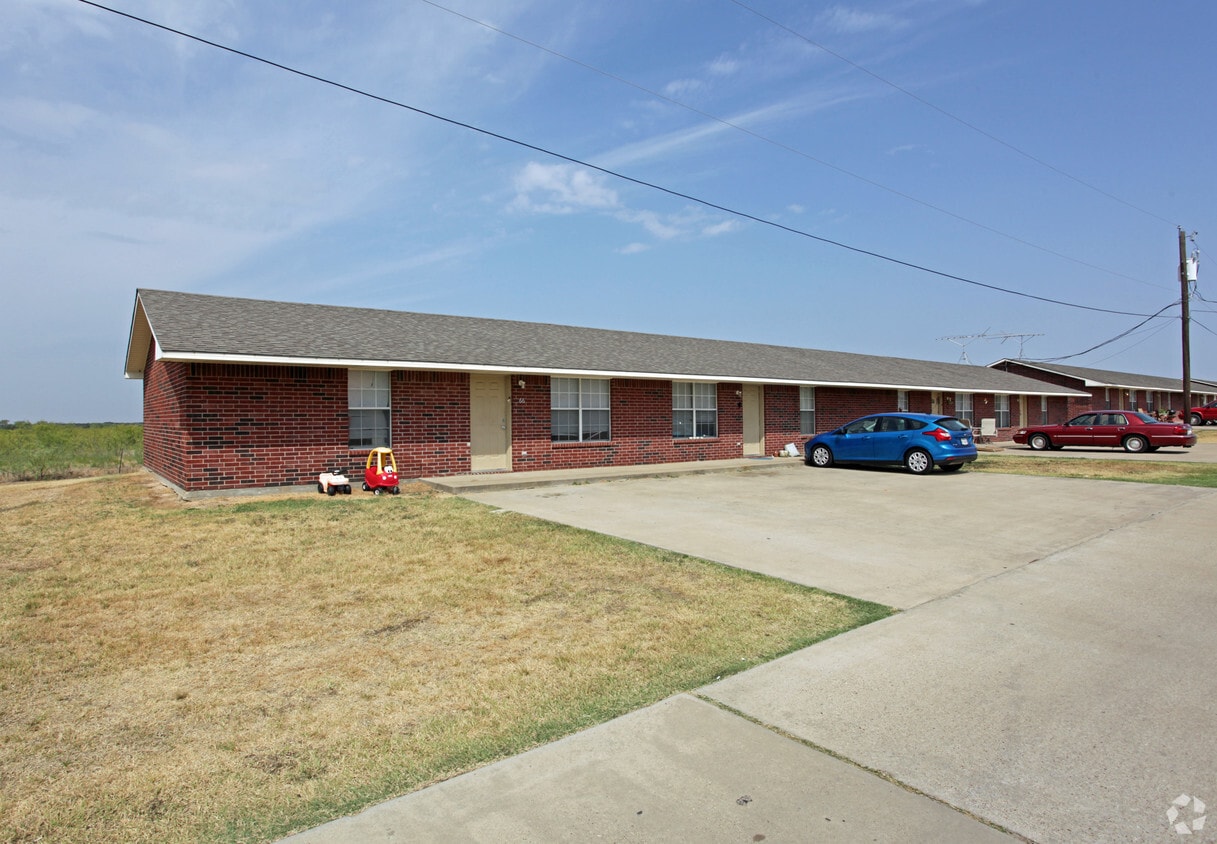 Cottage Row Apartments Mabank, TX