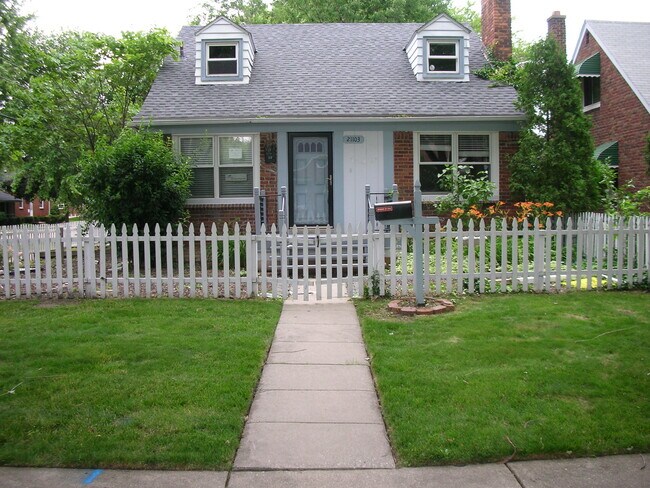 Building Photo - 21103 Country Club Drive