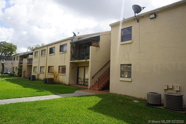 Foto del edificio - 7403 SW 152nd Ave