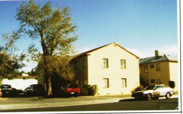Foto del edificio - 1721 Santa Paula Dr