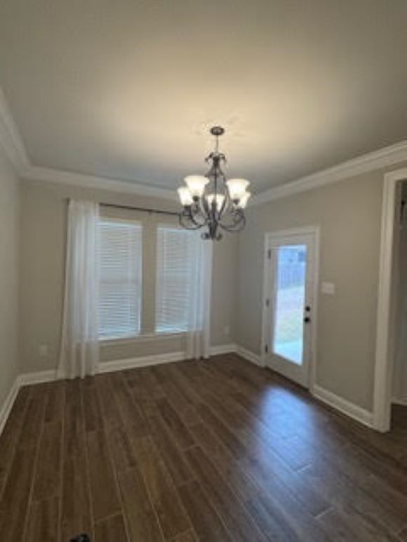 zona para comer - 7463 Knollwood Ct