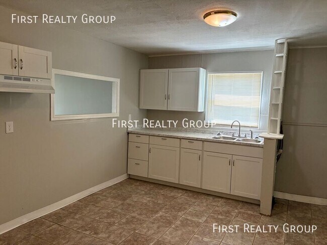 Foto del edificio - 4841 Gardendale Ave