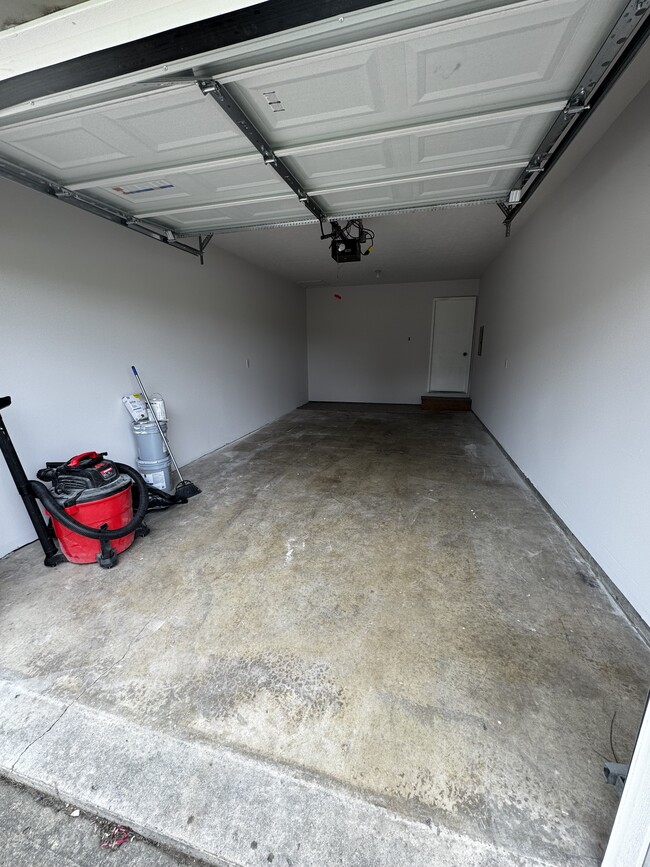 Foto del edificio - 777 Country Side Ln