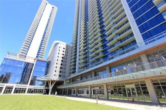 Building Photo - 1515 Liona St