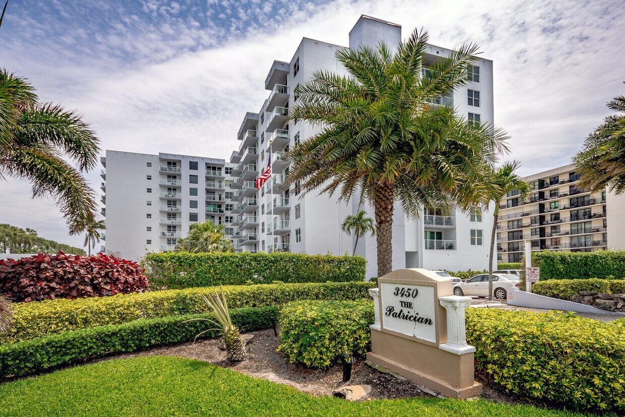 3450 S Ocean Blvd Unit 203, Palm Beach, FL 33480 Condo for Rent in