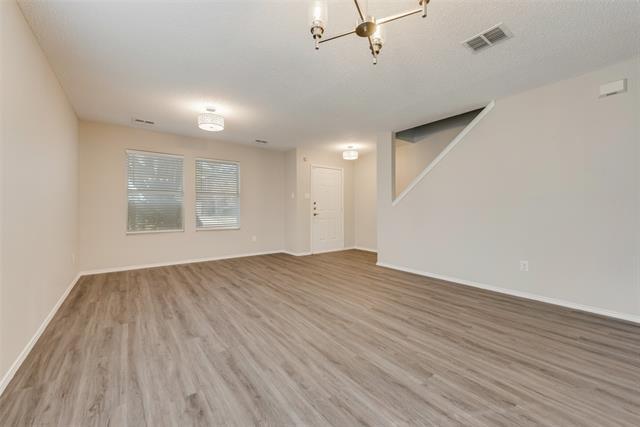 Building Photo - 3012 Clemente Dr