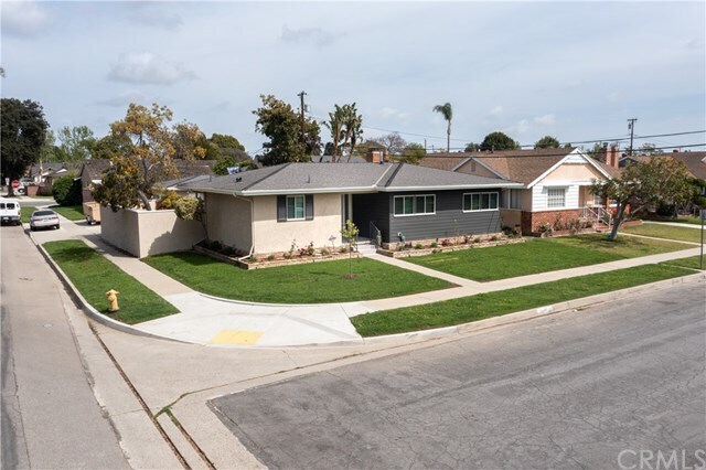 Building Photo - 3548 Ladoga Ave
