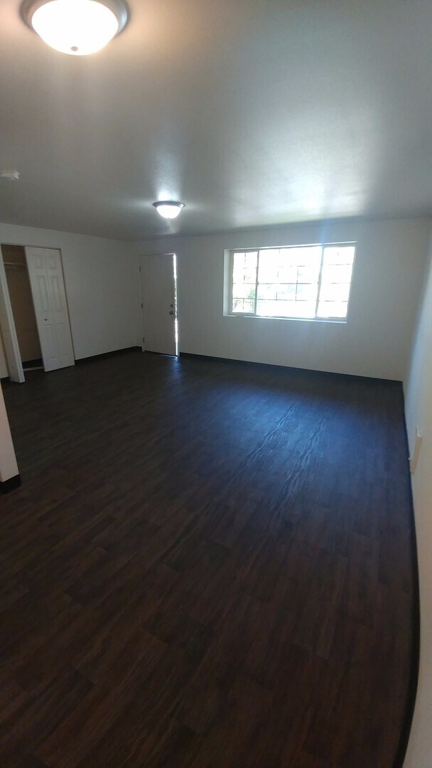 Building Photo - 2 bedroom apartment in East pasco