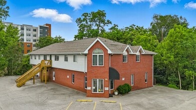 Building Photo - 711 S Gilbert St